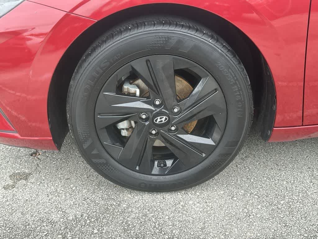 Used 2023 Scarlet Red Pearl Hyundai SEL image 10