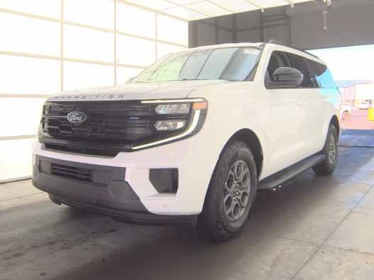 Used 2025 Oxford White Clearcoat Ford Active image 2