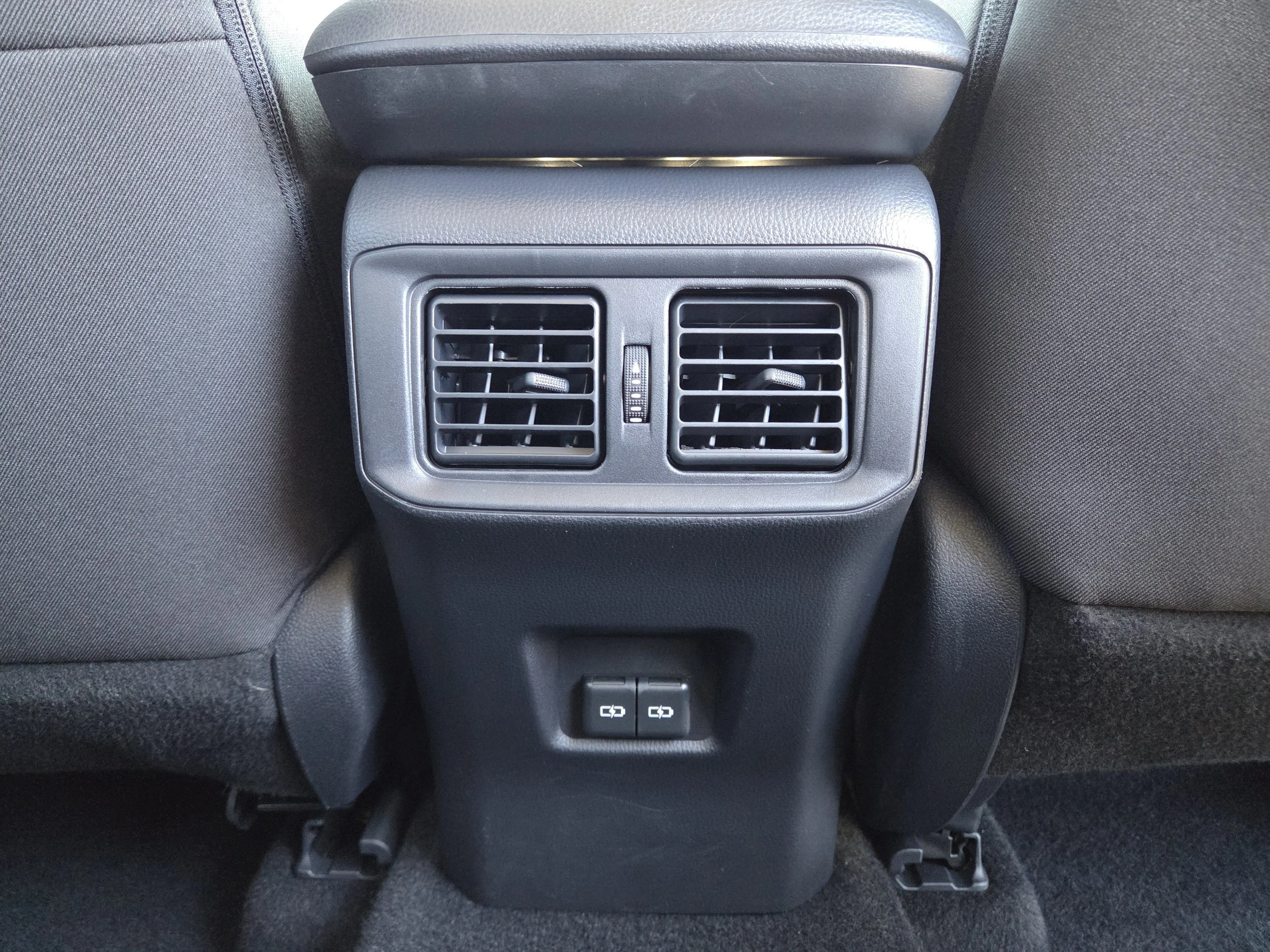 Used 2025 Silver Sky Metallic Toyota XLE image 29
