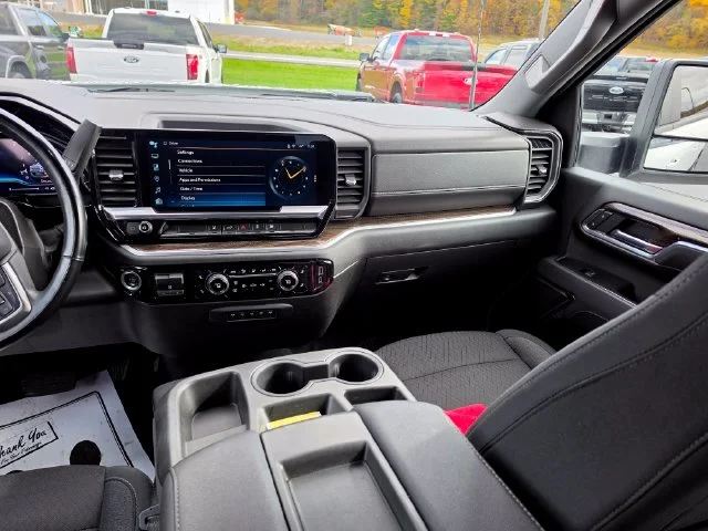 Used 2024 White Chevrolet LT image 14
