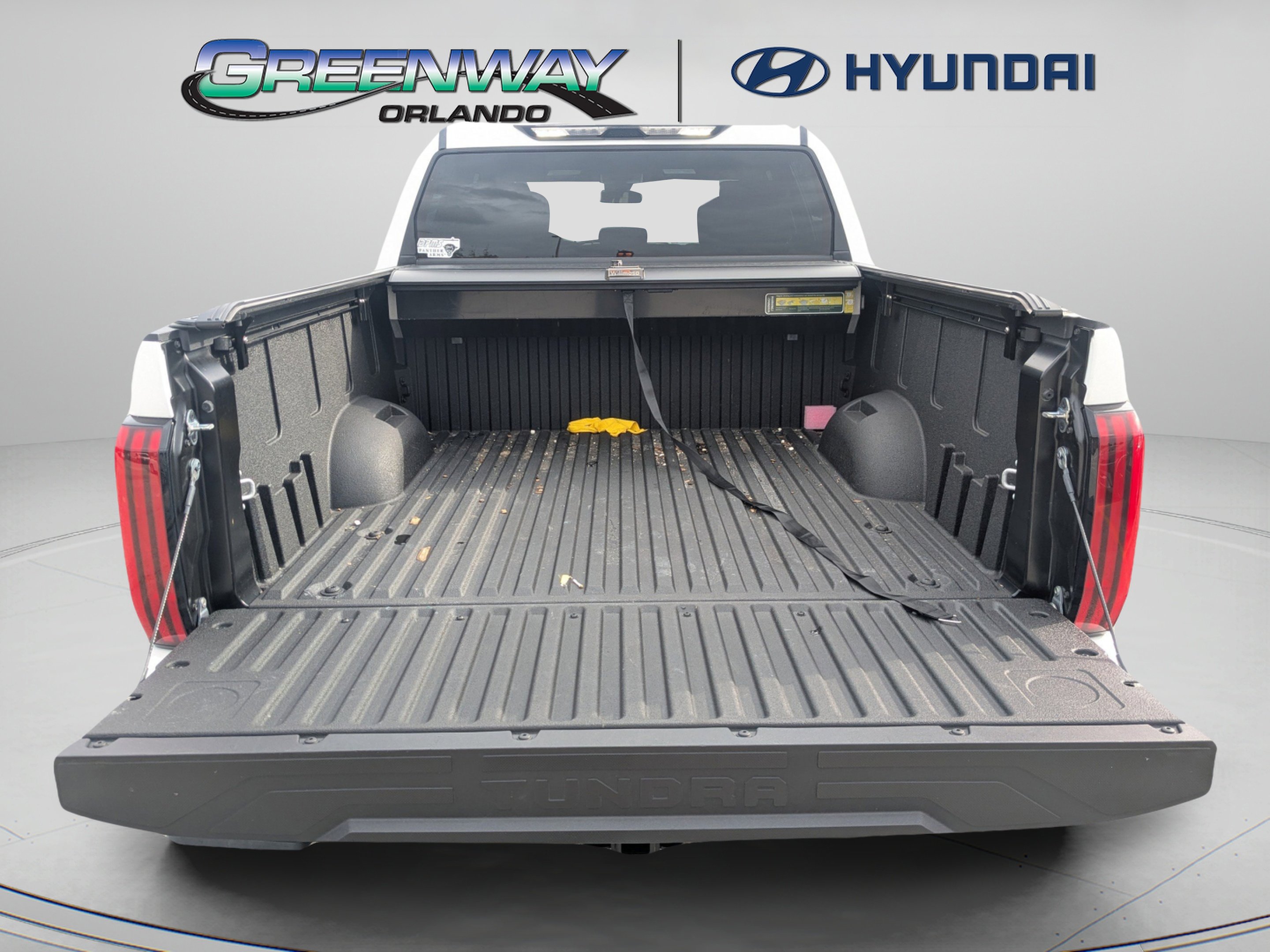2026 Toyota Tundra SR5 - Photo 10