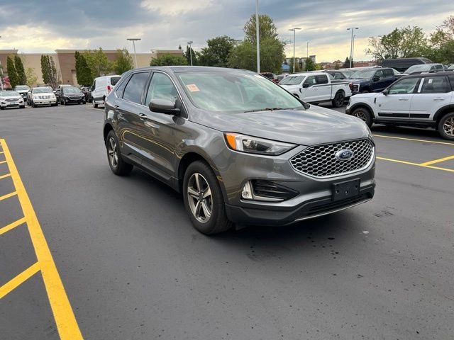 Used 2024 Gray Ford SEL image 1