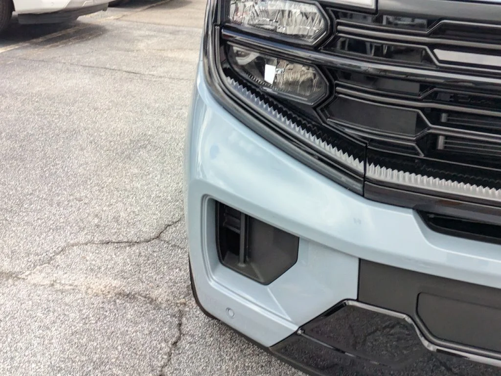 New 2027 Glacier Gray Metallic Tri-Coat Ford Platinum image 10