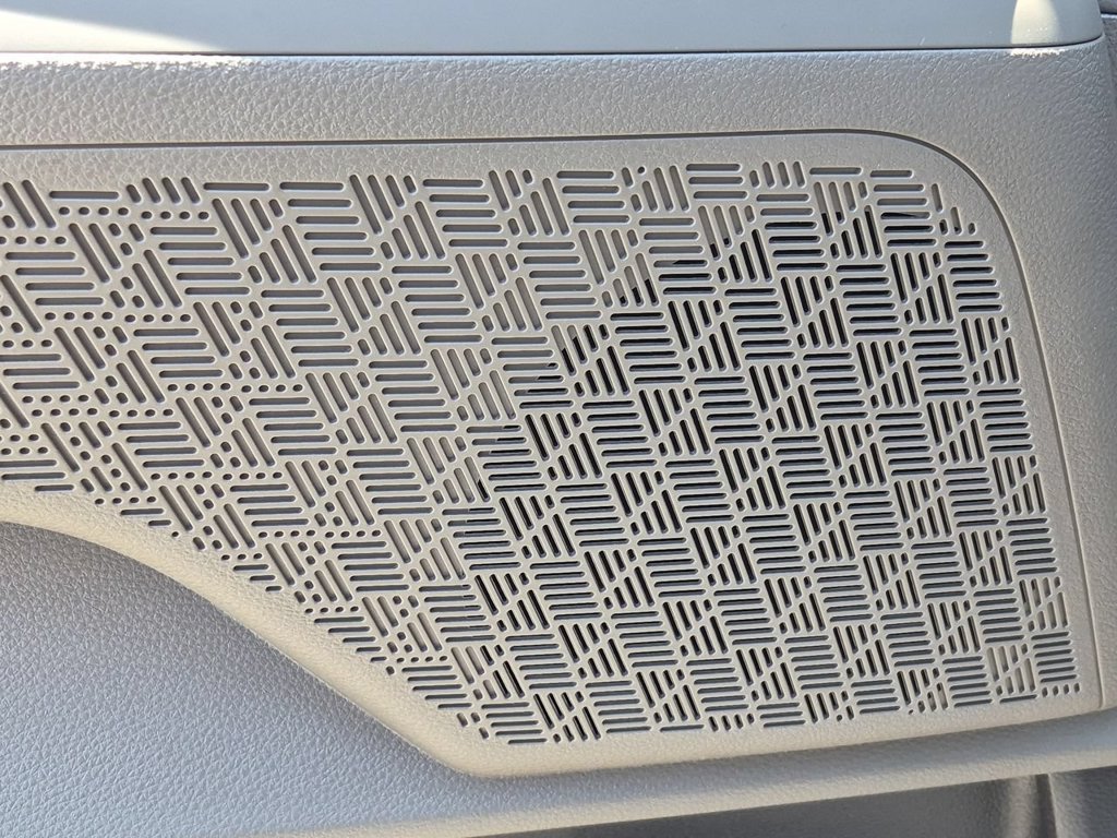 New 2026 Deep Chroma Blue Kia EX image 24