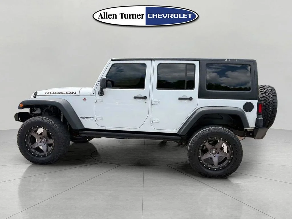 Used 2016 White Jeep Unlimited Rubicon image 6
