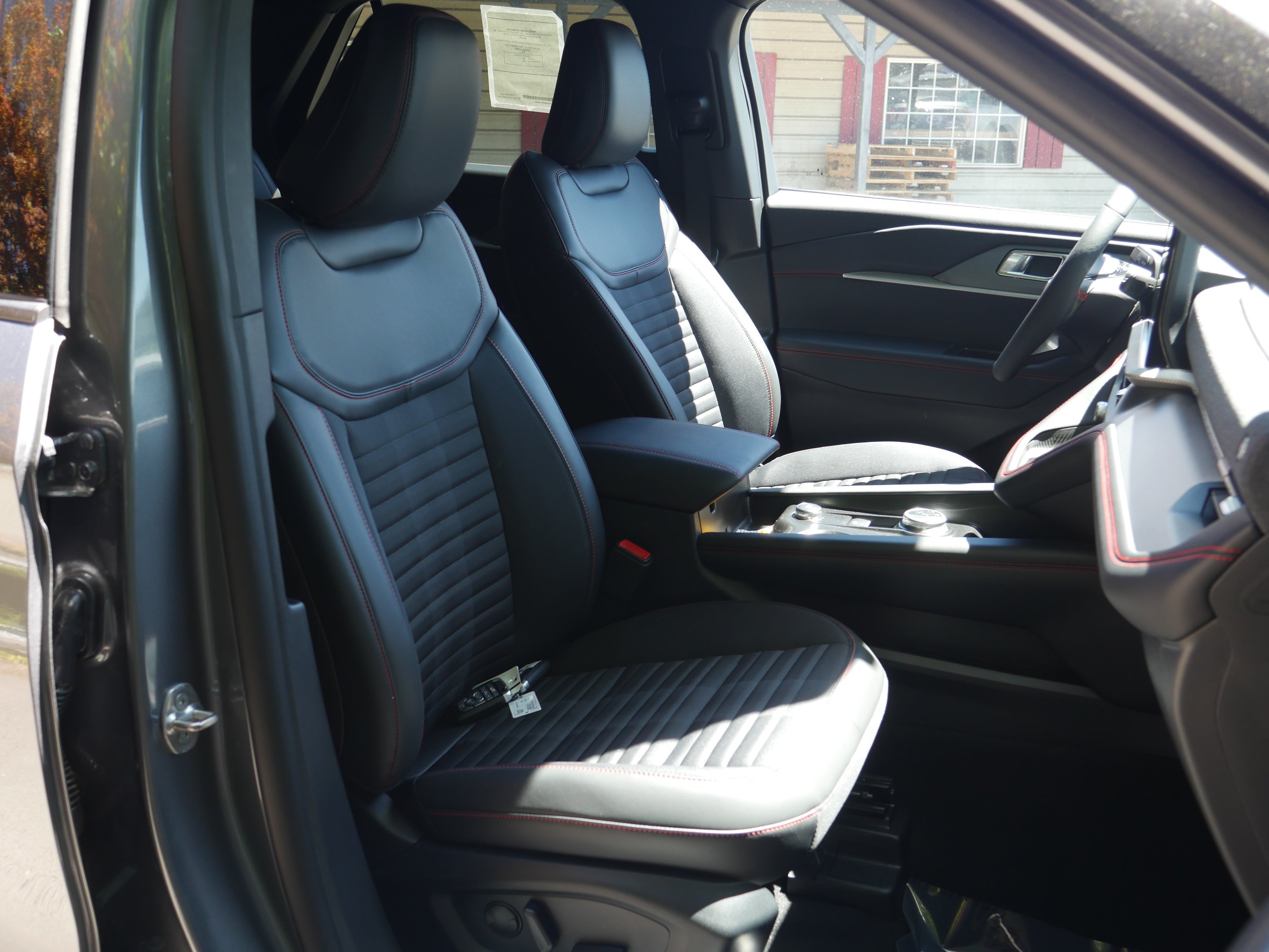 New 2026 Carbonized Gray Metallic Ford ST-Line image 31