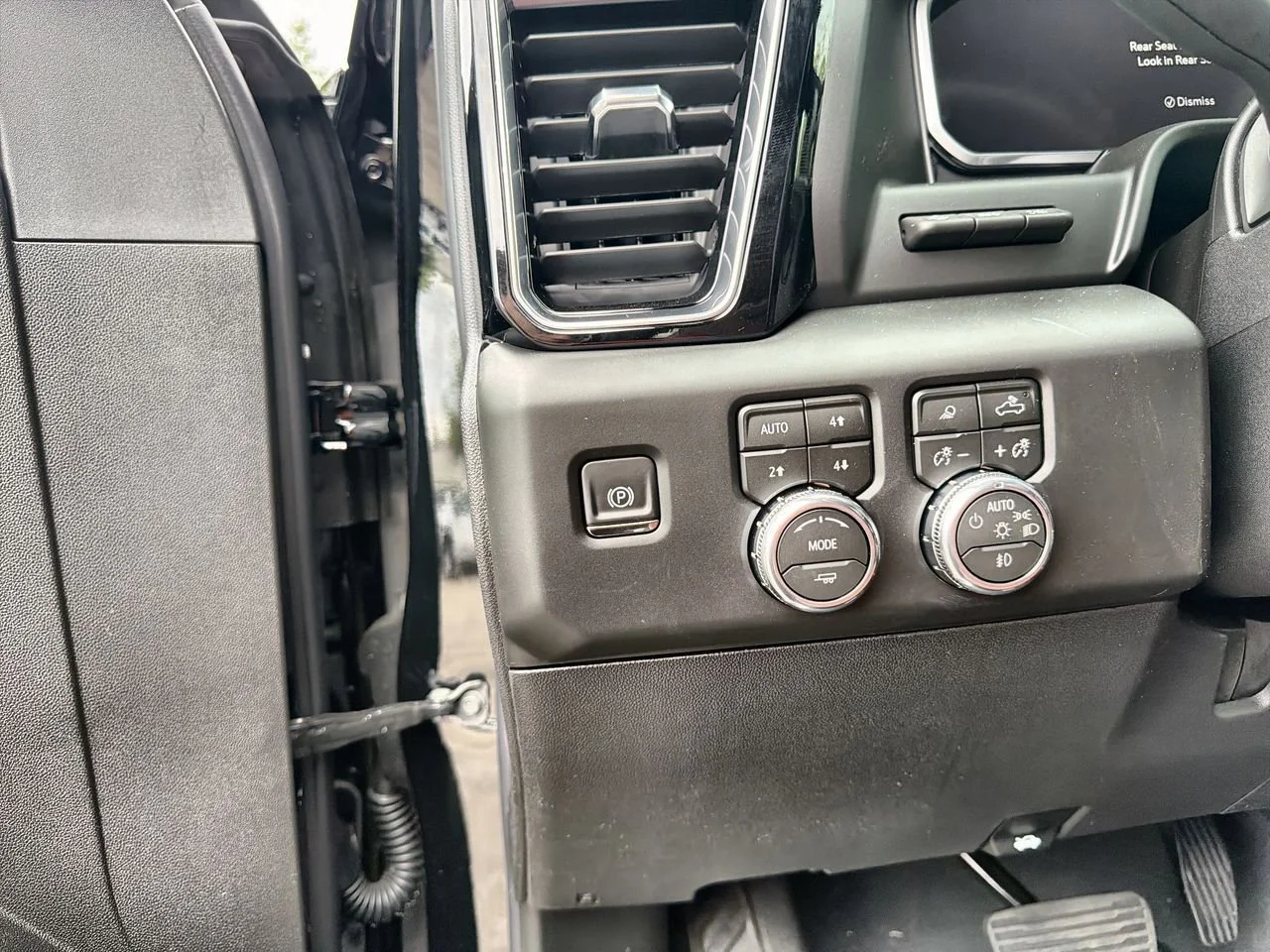 New 2026 Onyx Black GMC Denali Ultimate image 15