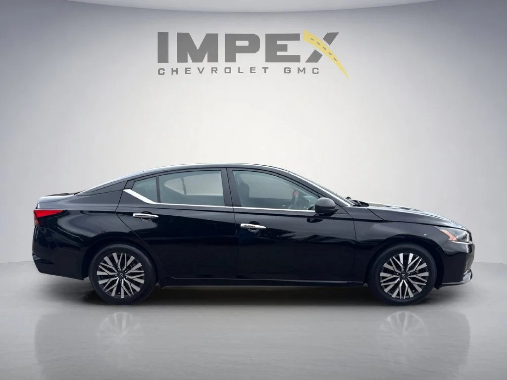 Used 2025 Black Nissan SV image 6