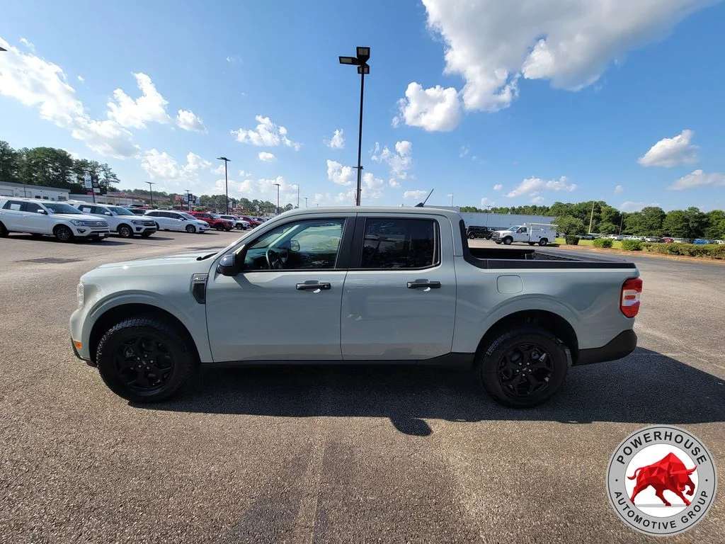 Used 2024 Green Ford XLT image 3