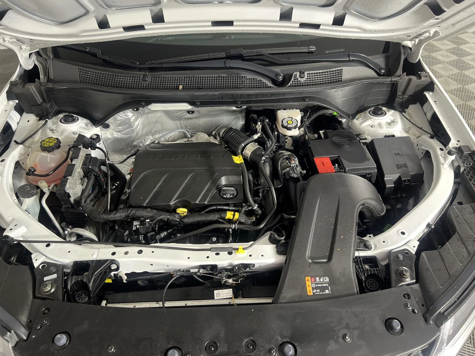 Used 2024 Summit White Chevrolet LS image 14