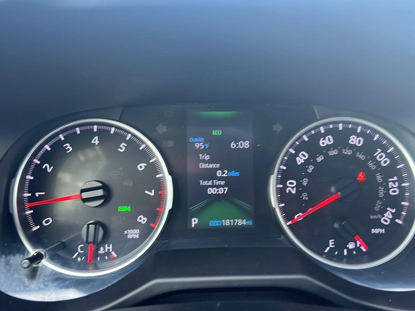 Used 2021 Super White Toyota XLE image 4