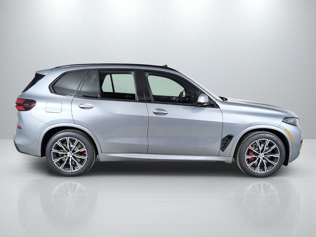 Used 2026 Skyscraper Grey Metallic BMW xDrive50e image 9
