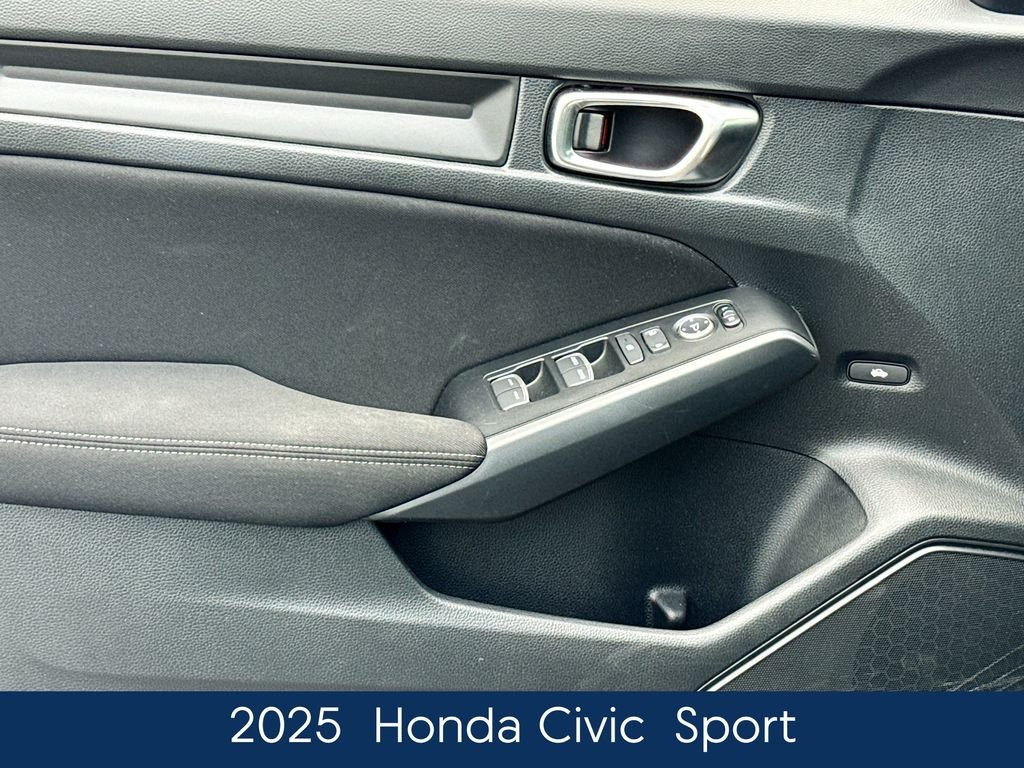 Used 2025  Honda Sport image 17