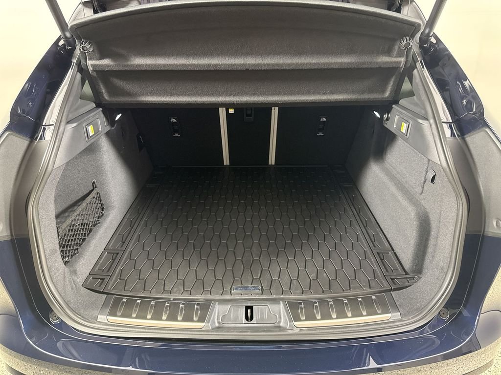 2026 Jaguar F-Pace R-Dynamic S - Photo 22