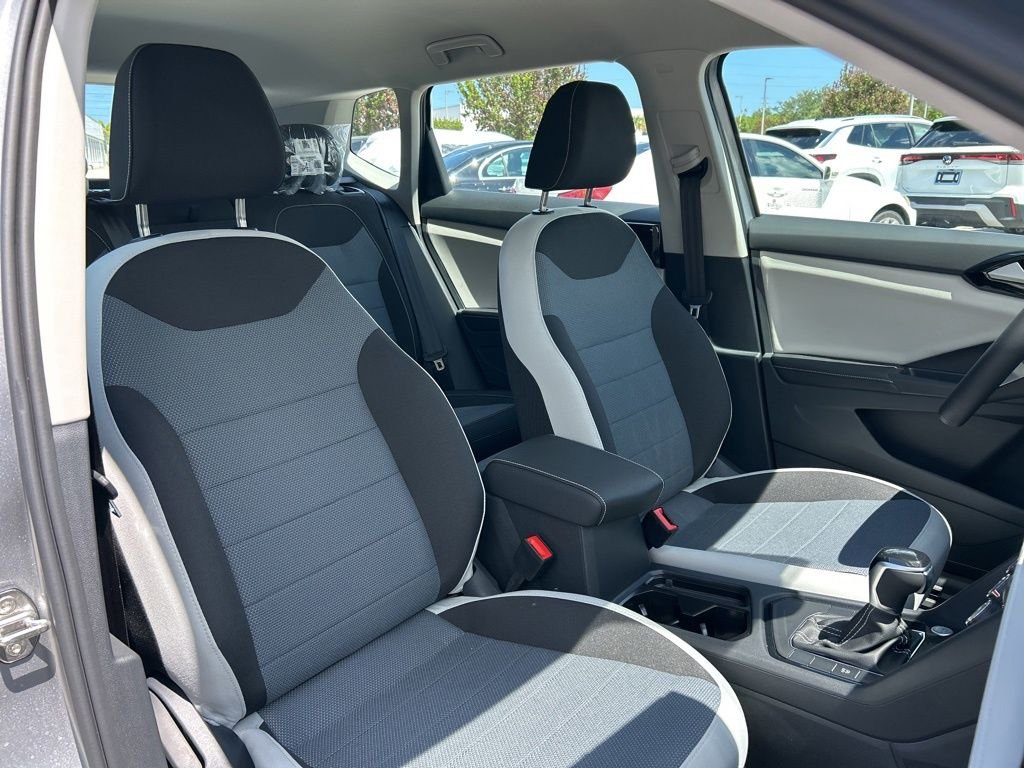 New 2026 Silver Volkswagen 1.5T S image 38