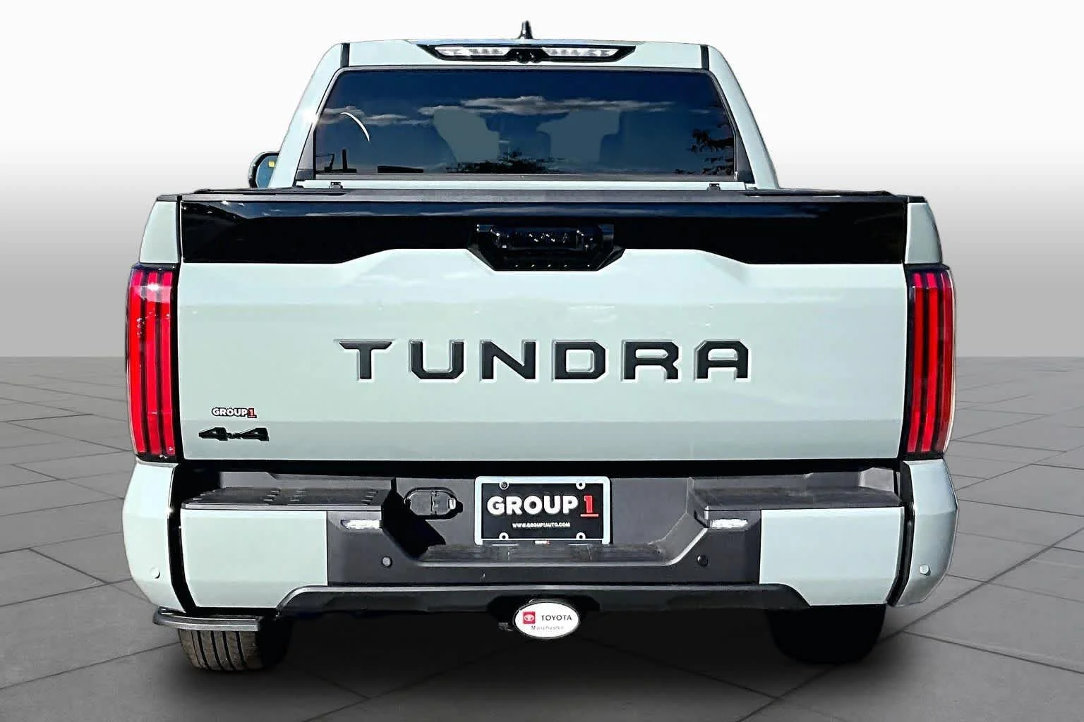 New 2026 Lunar Rock Toyota Platinum image 4