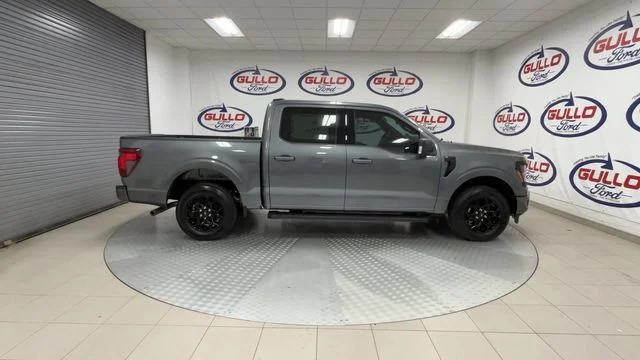 New 2026 Carbonized Gray Metallic Ford XLT image 13