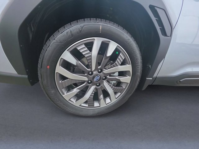 New 2026 ICE SILVER METALLIC Subaru Touring image 9