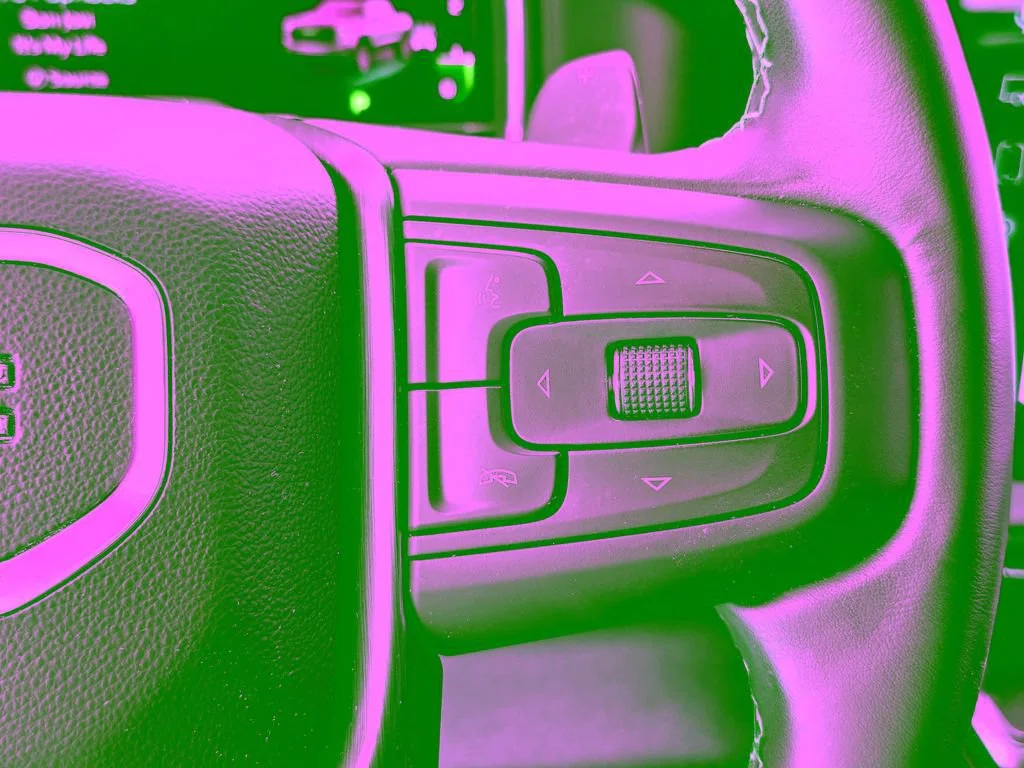 Used 2025 Sterling Metallic GMC AT4 image 22