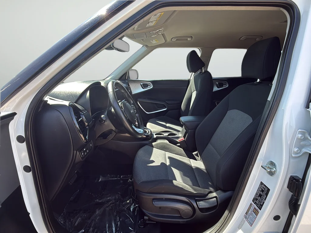 Certified Used 2022 White Kia X-Line image 10