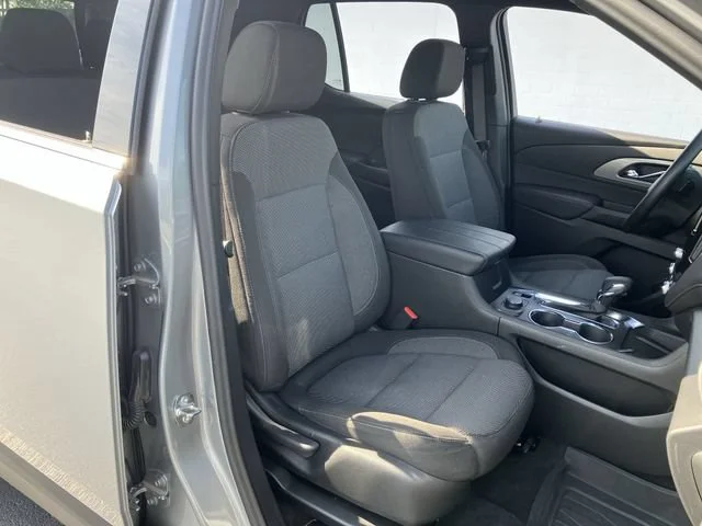 2023 Chevrolet Traverse 1LT - Photo 26