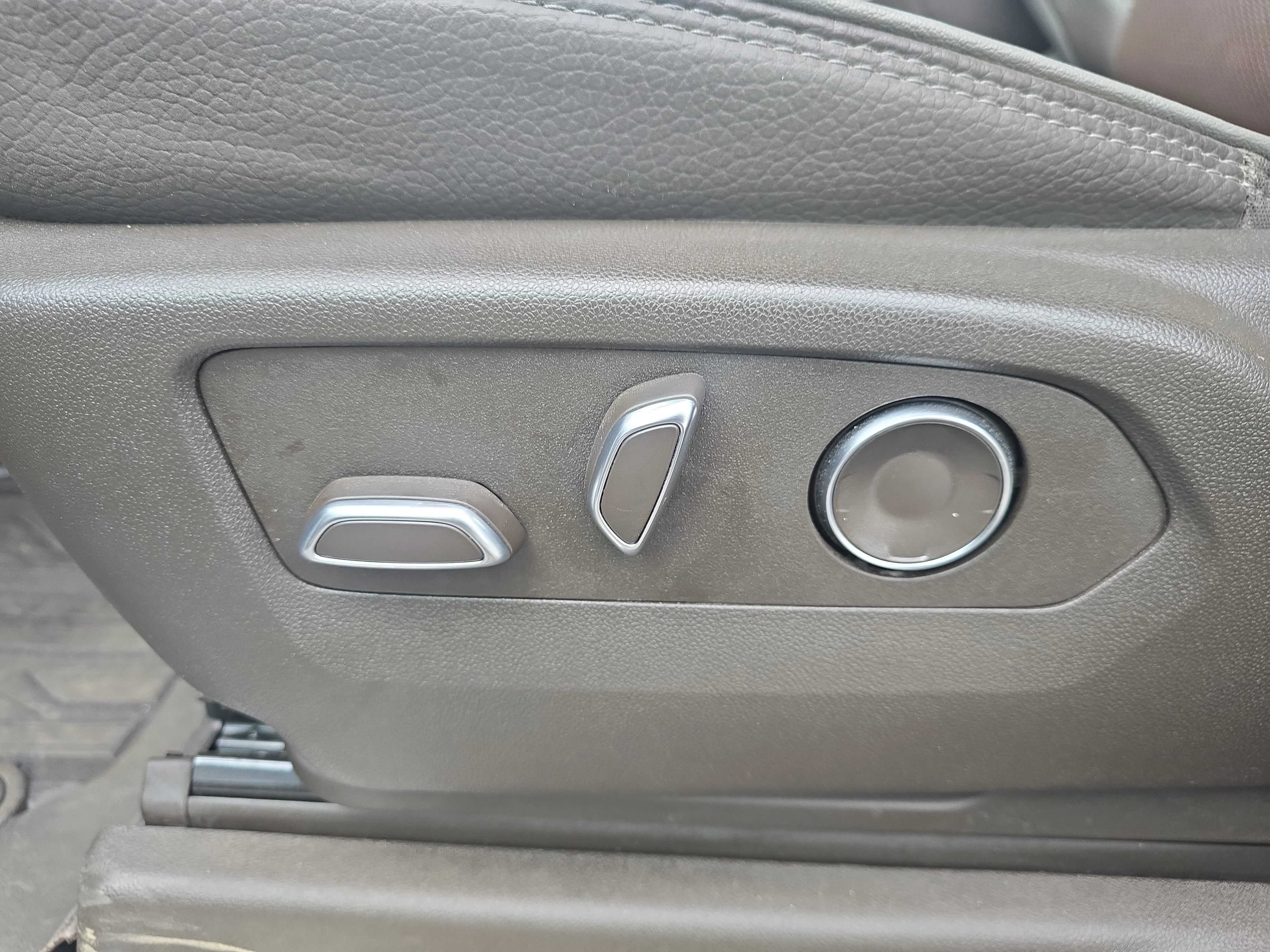 Used 2026 Summit White GMC Denali image 22