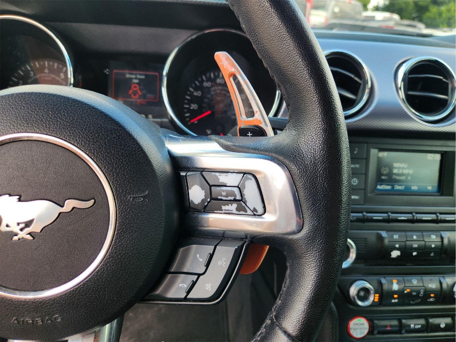 2017 Ford Mustang photo 29 of 33