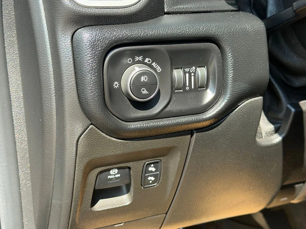 Used 2019 Black Ram Big Horn/Lone Star image 24