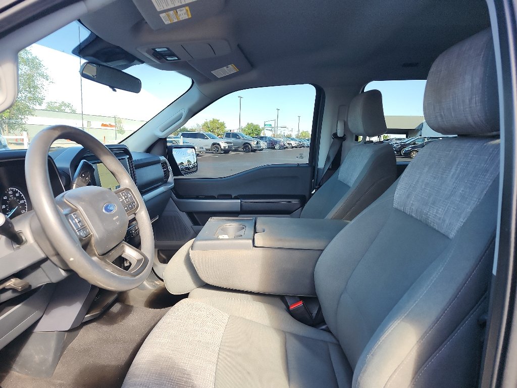 Used 2023 Carbonized Gray Metallic Ford XLT image 17