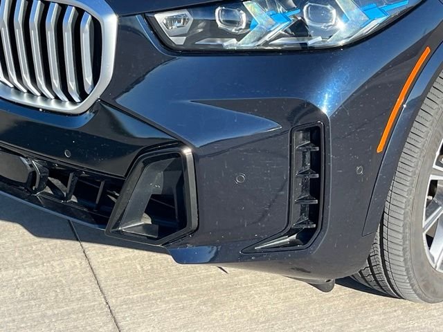 Used 2026 Black BMW xDrive40i image 7