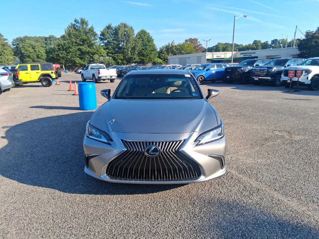 Used 2021 Silver Lexus 350 image 2