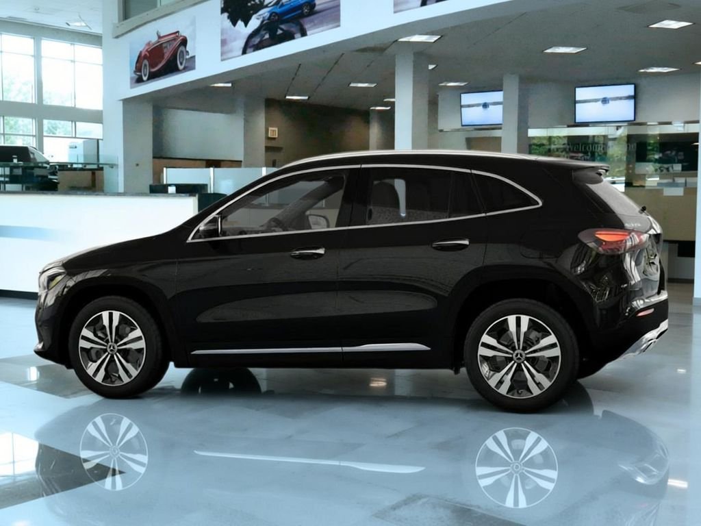 New 2026 Night Black Mercedes-Benz GLA 250 image 31
