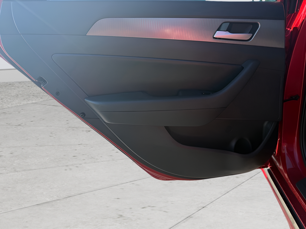 Used 2018 Red Hyundai Sport image 19