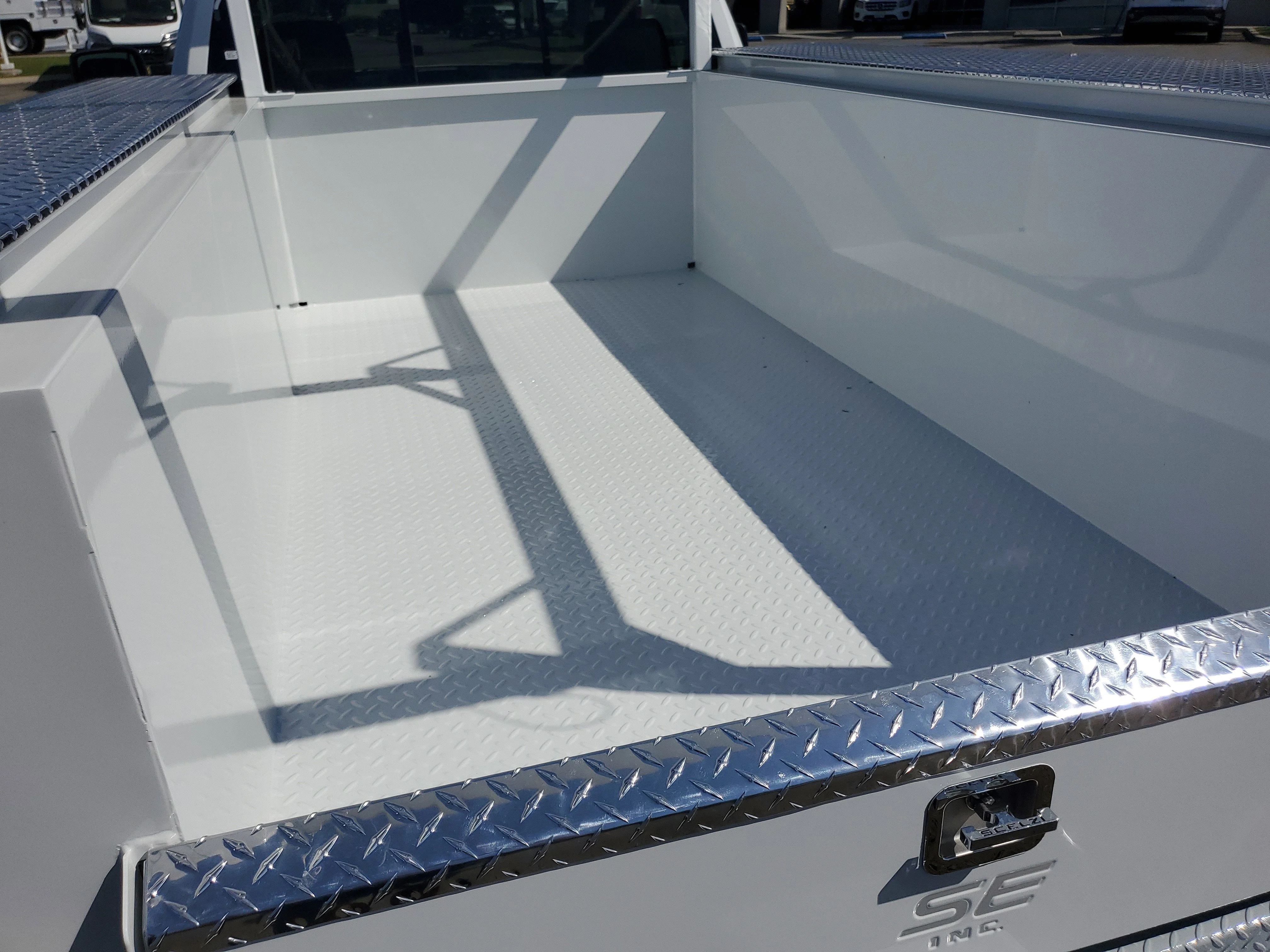 New 2026 Bright White Clear-Coat Exterior Paint RAM Tradesman image 25
