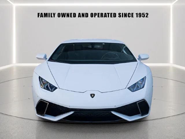 Used 2016  Lamborghini  image 3