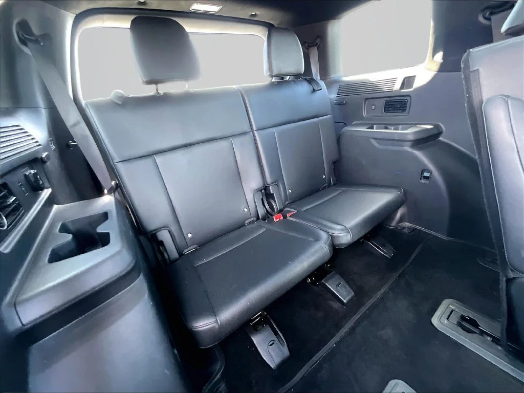 Used 2024 Gray Hyundai Calligraphy image 24