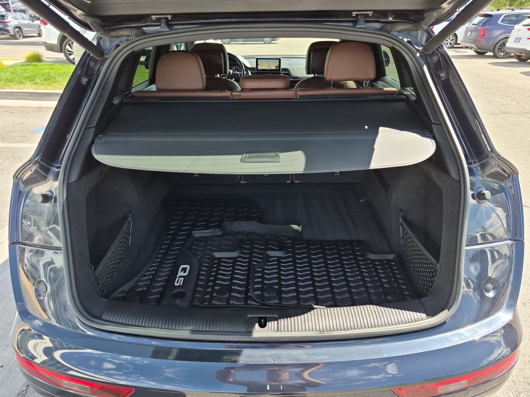 Used 2018 Moonlight Blue Audi Premium Plus image 29