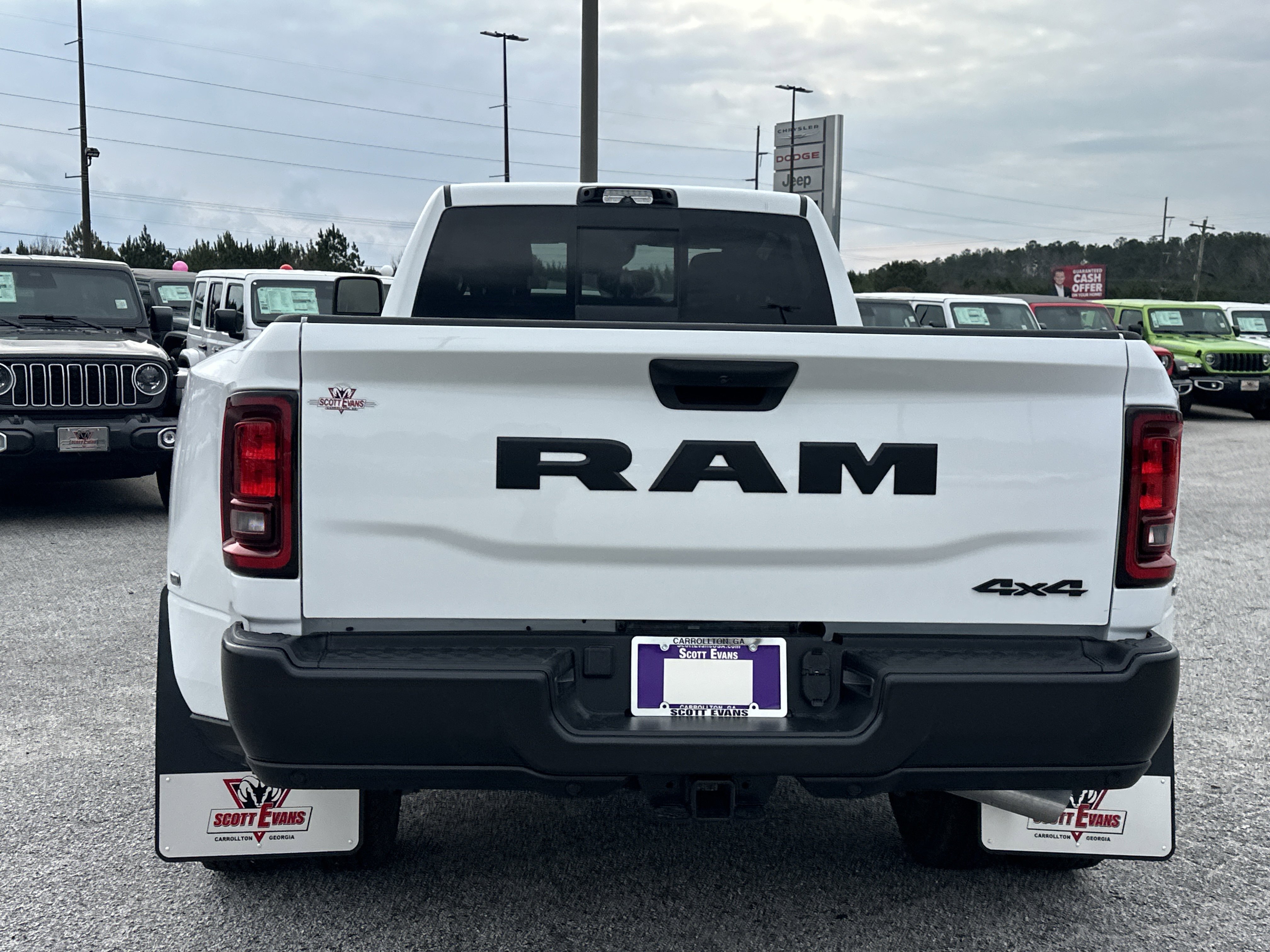 New 2026 Bright White Clear-Coat Exterior Paint RAM Tradesman image 7