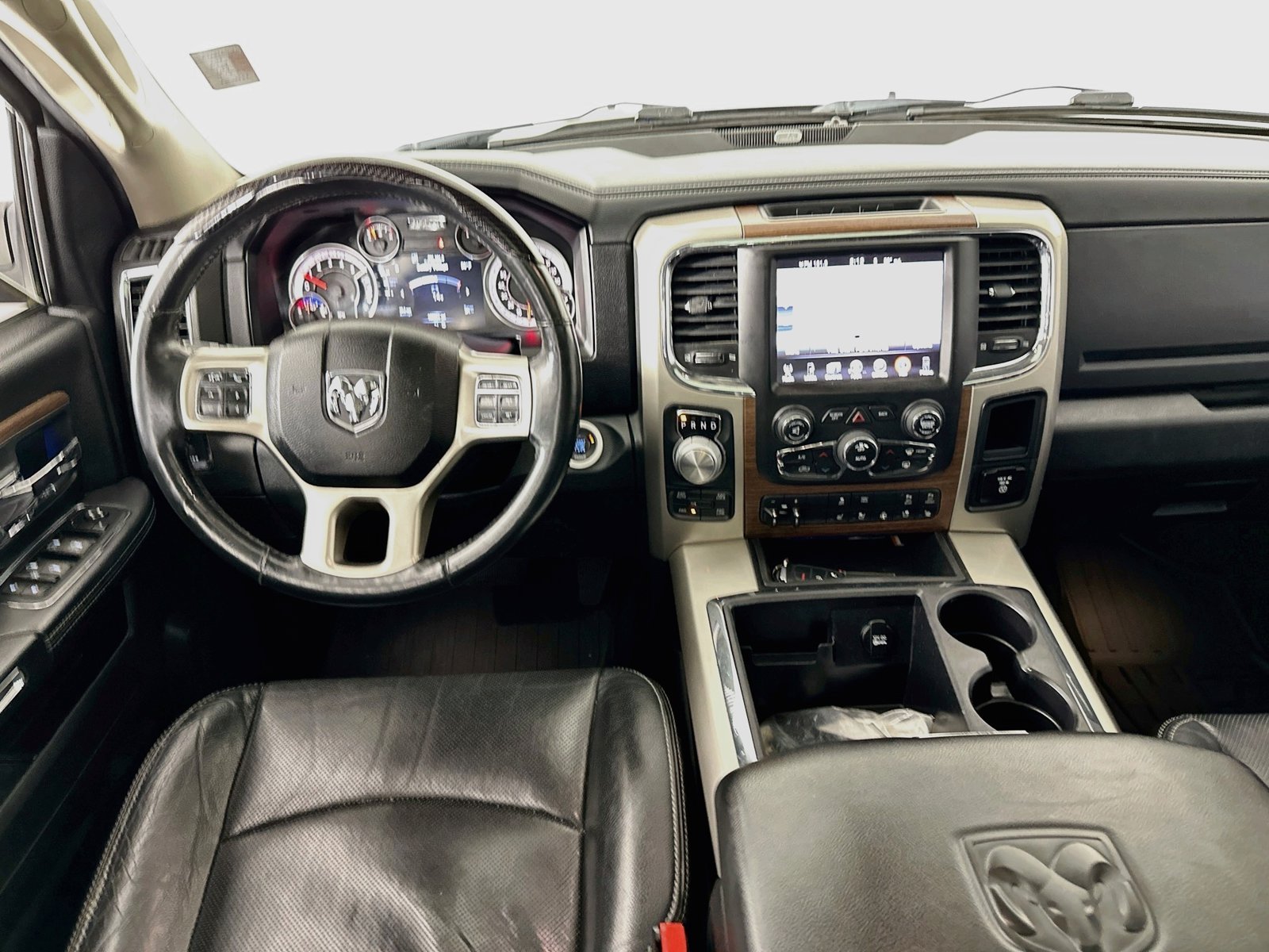 Used 2015 Bright Silver Clearcoat Metallic Ram Laramie image 25