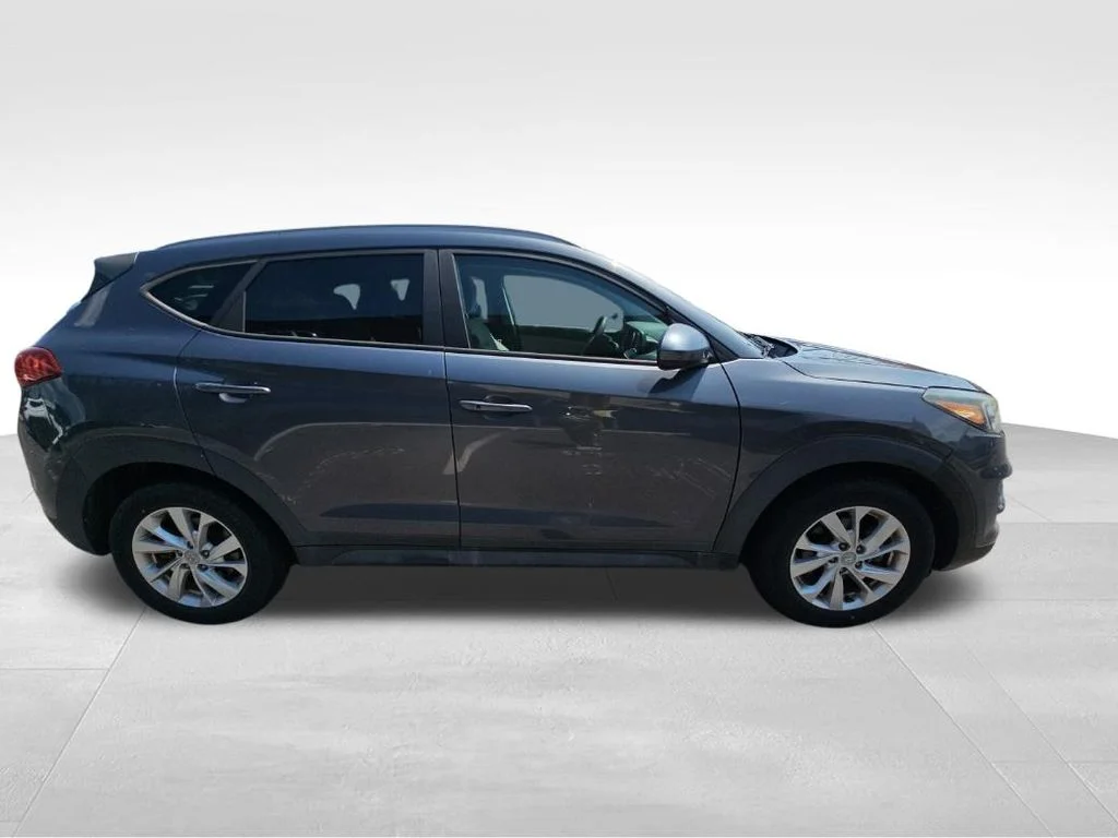 Used 2019 Gray Hyundai Value image 5