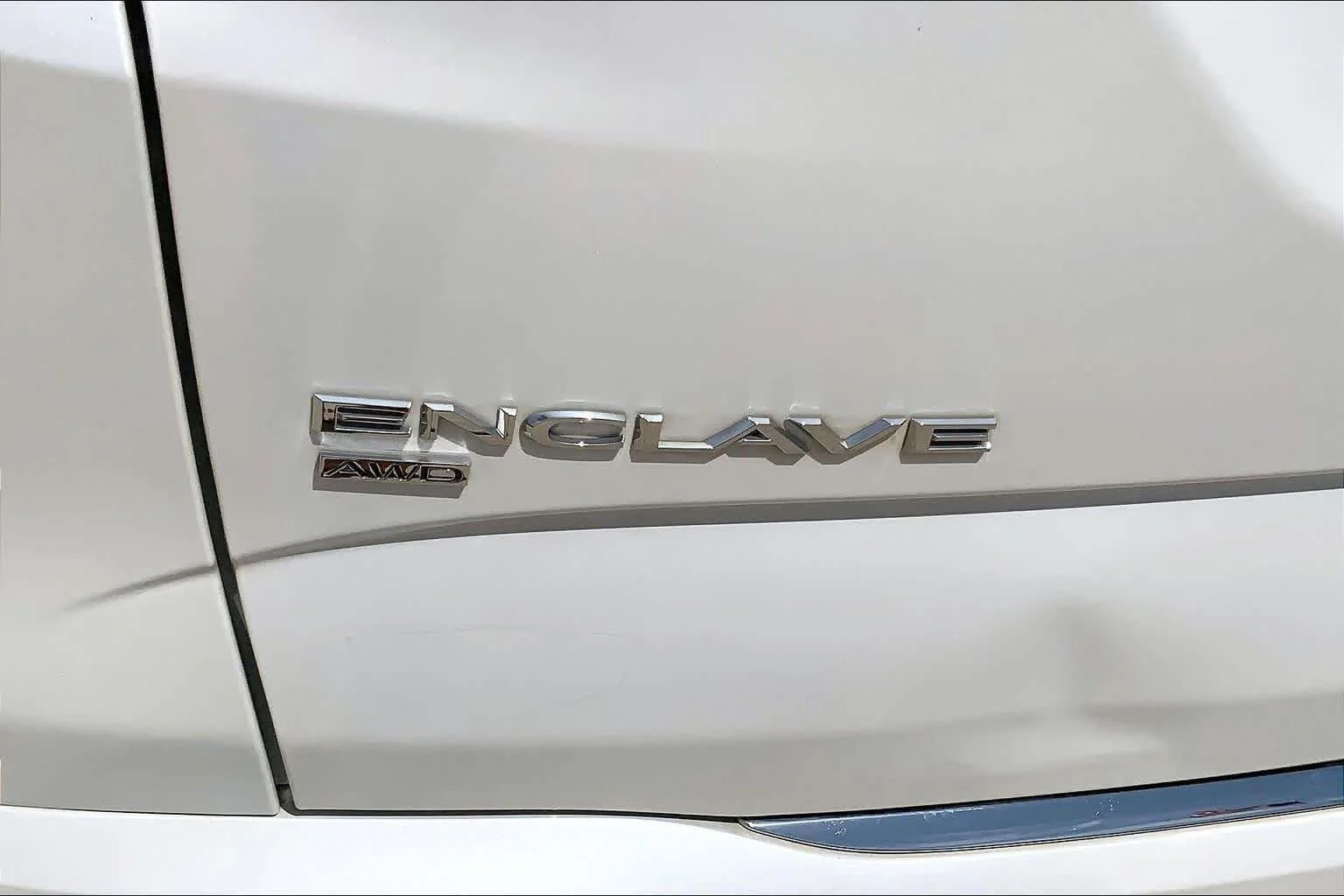 Certified Used 2021 WHITE FROST TRICOAT Buick Avenir image 29