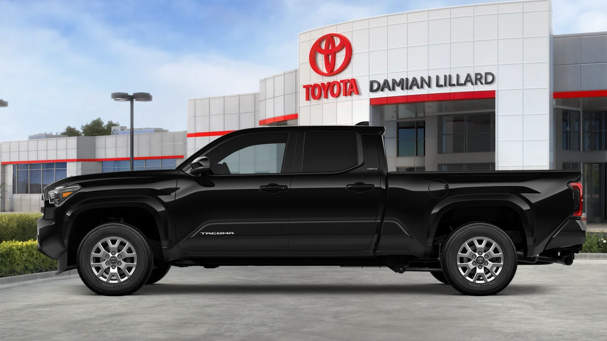 2026 Toyota Tacoma SR5 - Photo 32