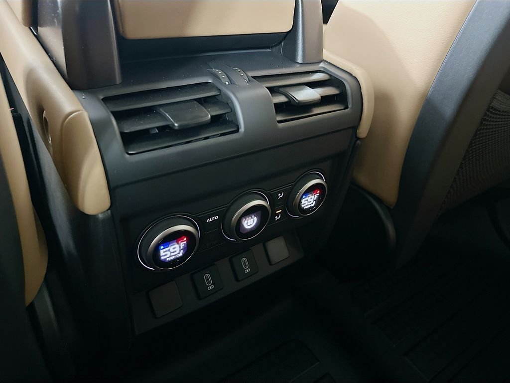 New 2026 Carpathian Grey LAND ROVER X-Dynamic SE image 28