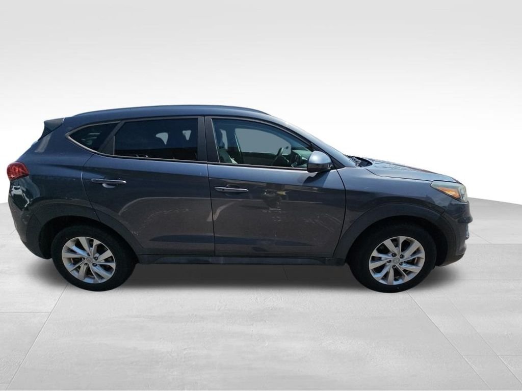 Used 2019 Gray Hyundai Value image 5