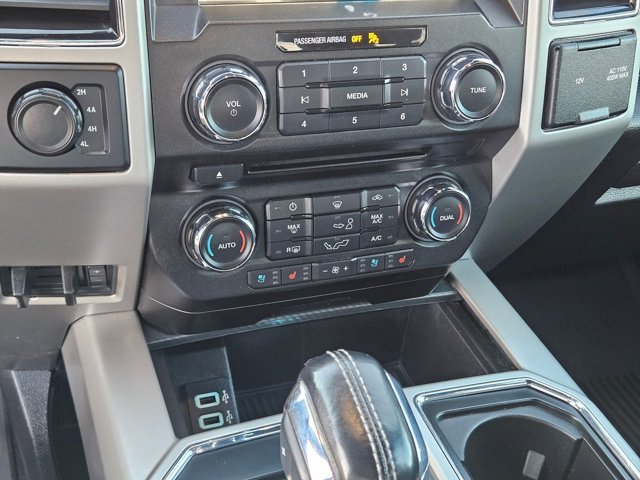 Certified Used 2018 Oxford White Ford LARIAT image 59