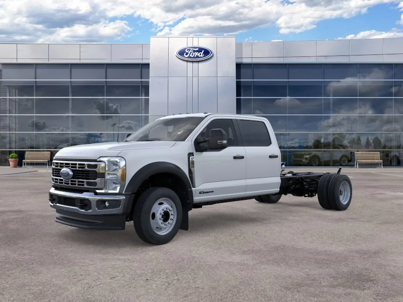 2025 Ford F-550 Super Duty Chassis Cab