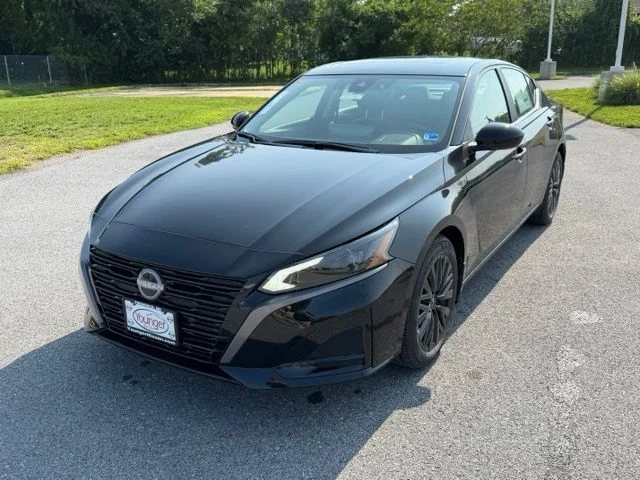New 2026 Super Black Nissan 2.5 SV image 3