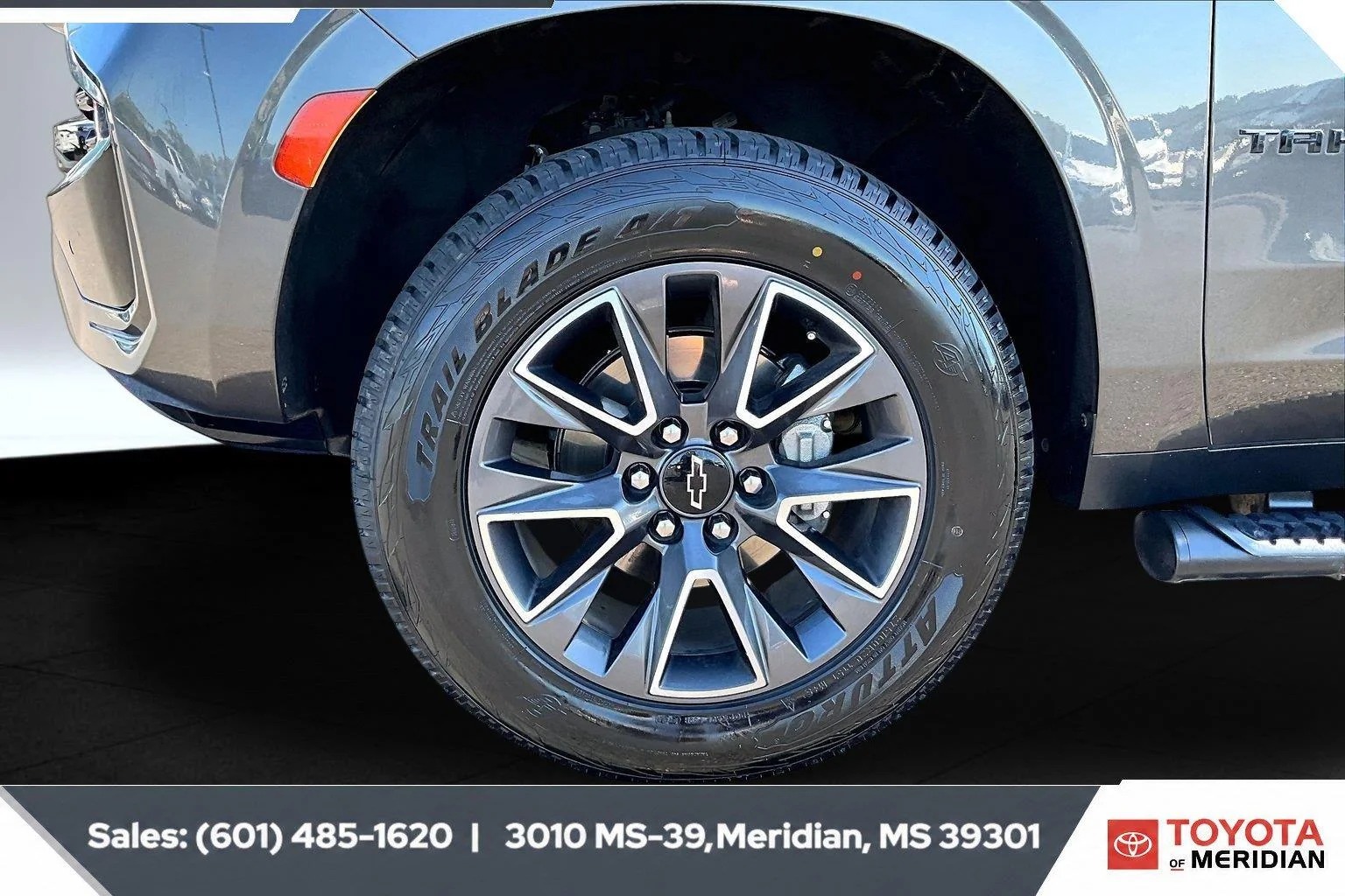 Used 2021 Graywood Metallic Chevrolet Z71 image 7
