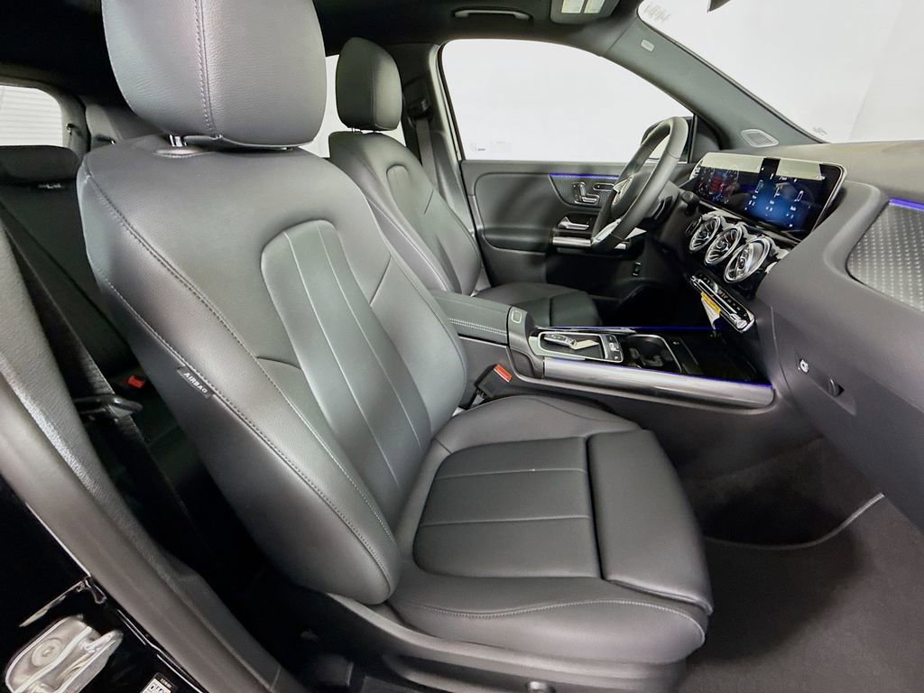 New 2026 Cosmos Black Metallic Mercedes-Benz GLA 250 image 61