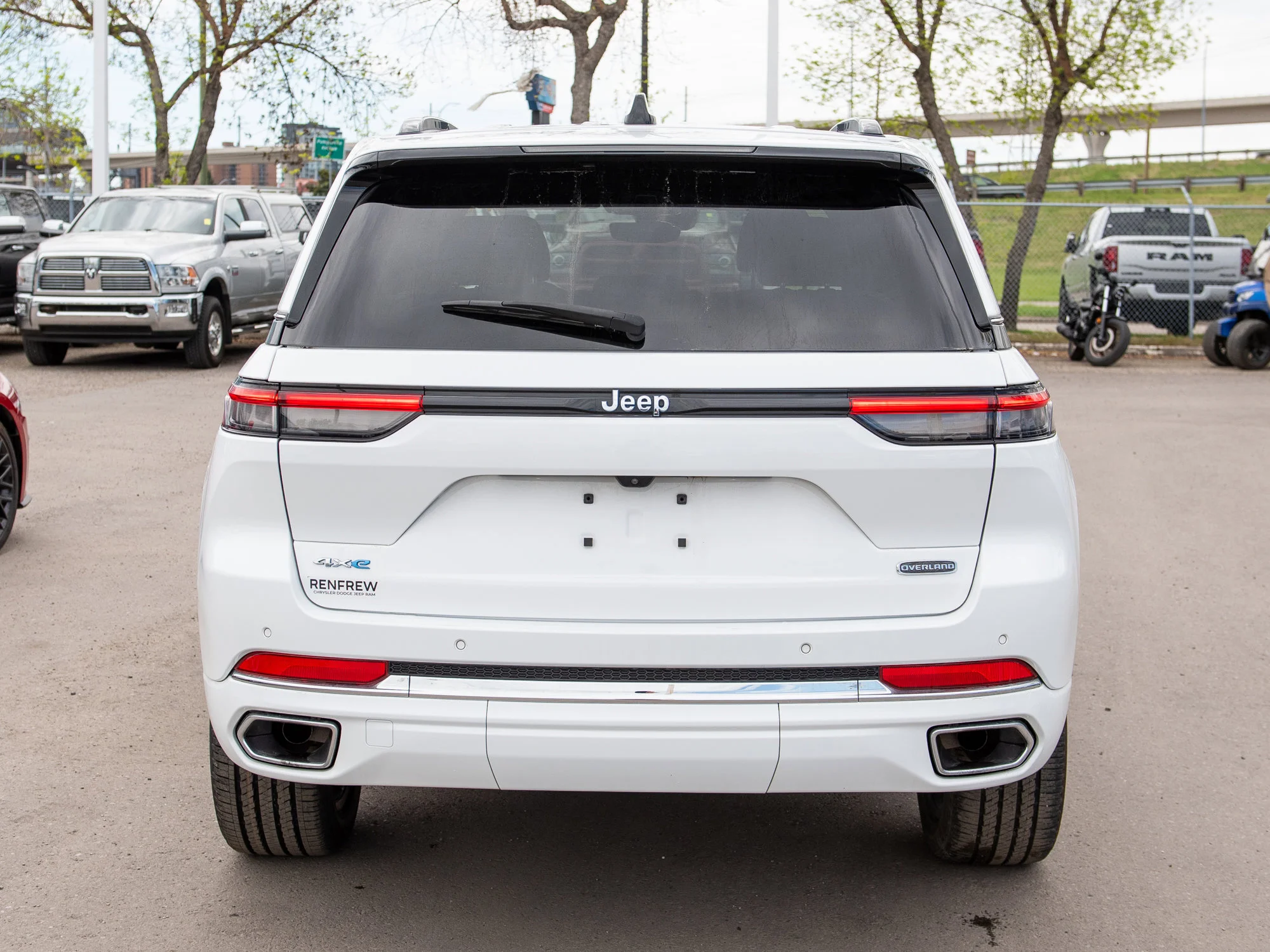 Certified Used 2023 White Jeep Overland * McIntosh | Hybrid | Heated Seats | Nappa Leather | Adaptive Cruise | Apple CarPlay image 10